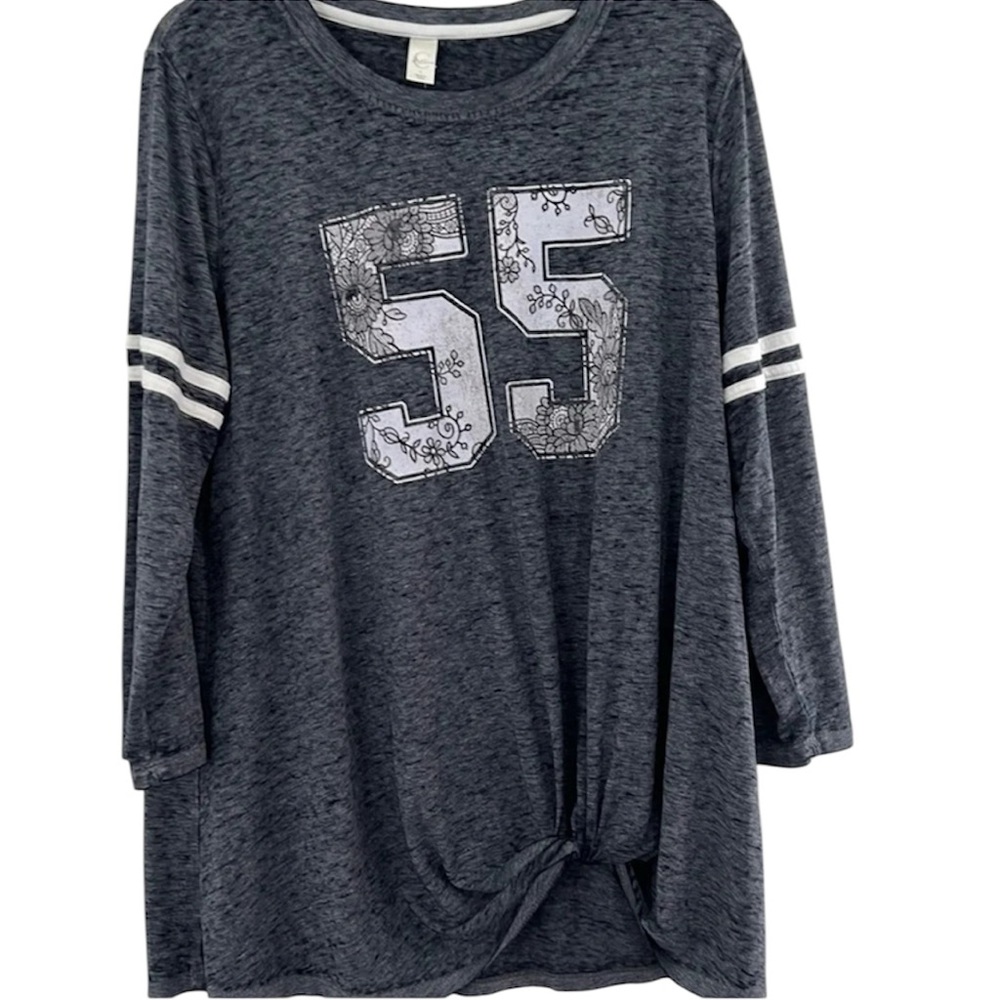 NWT Cato Mid Sleeves Gray Tee Size Large